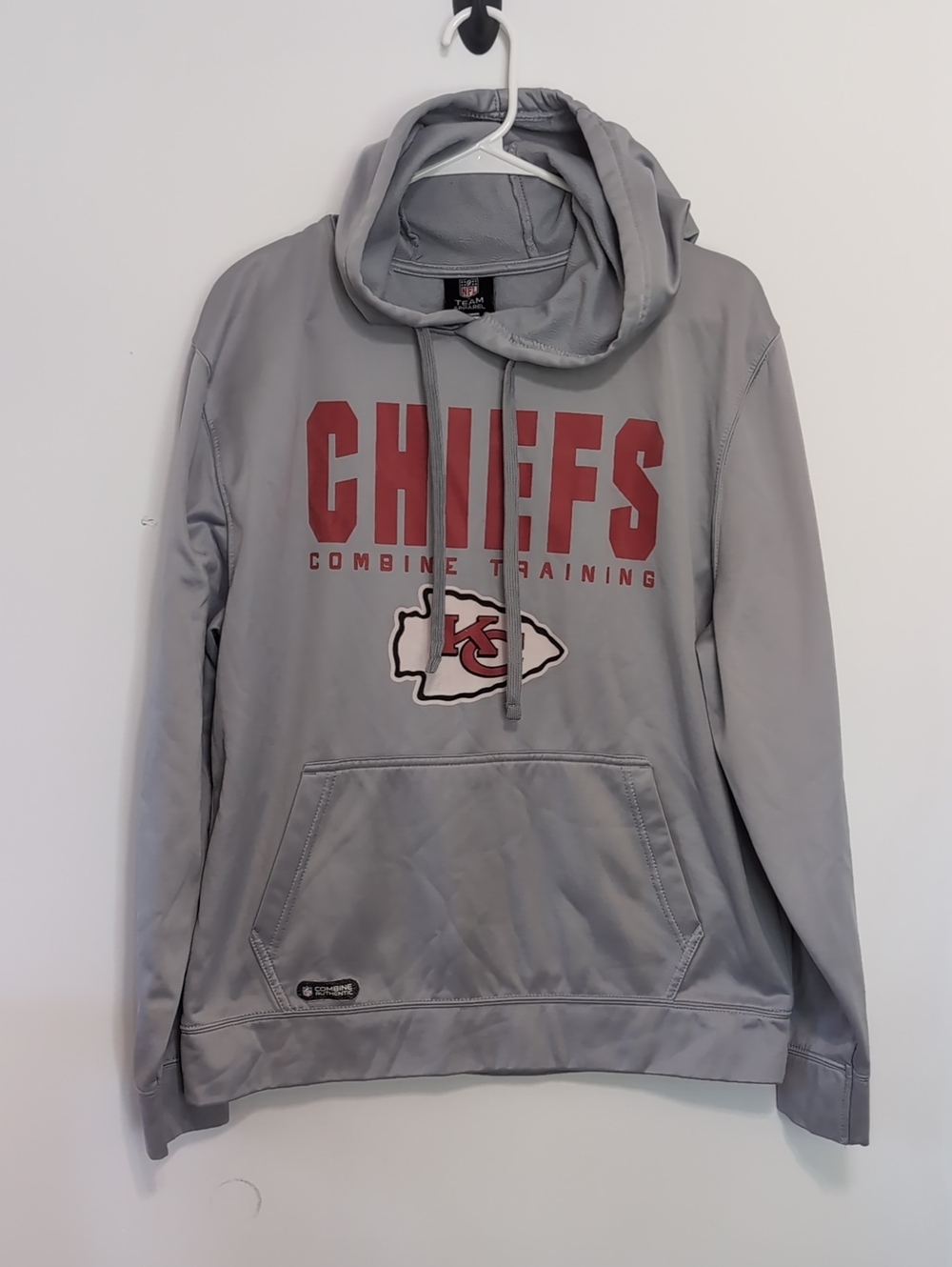 NFL Team Apparel Light Grey KC Chiefs Hooded Sweatshirt Size Large